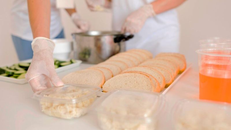 Impulsan un centro para elaborar alimentos y formalizar emprendimientos del cordón frutihortícola en La Plata