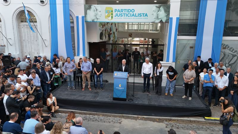 Julio Alak asumió al frente del PJ platense y llamó a consolidar la unidad del peronismo