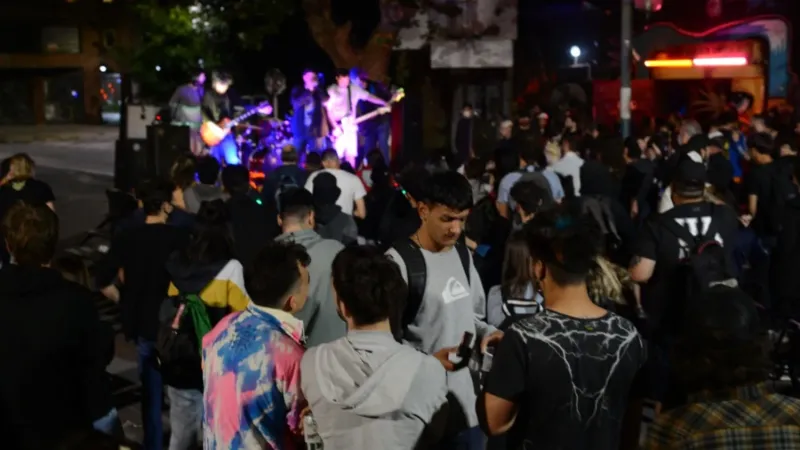 Recitales, karaoke, tango y stand up: los planes de este viernes