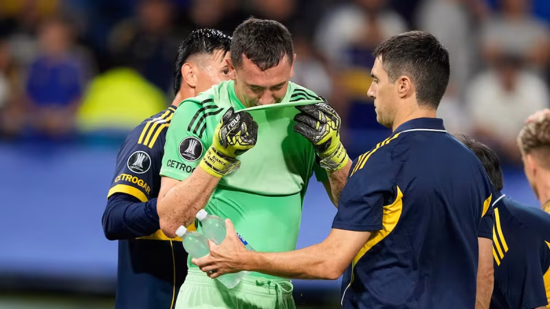 Preocupación en Boca por Marchesín, salió lesionado y podría perderse el Superclásico