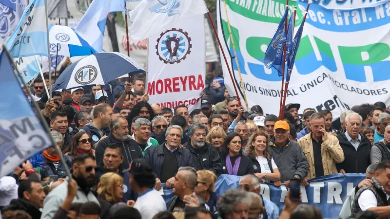 La CGT ratificó la marcha previa al Día del Trabajador y escala la tensión con el Gobierno