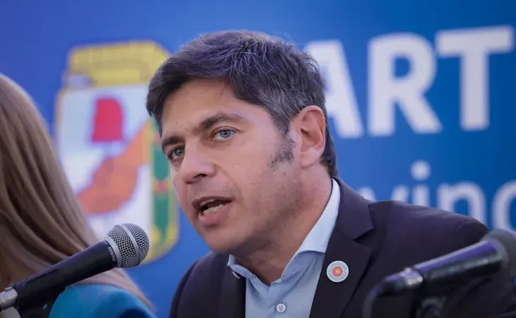 Kicillof cuestionó al Gobierno nacional y advirtió por el impacto en municipios y comedores escolares