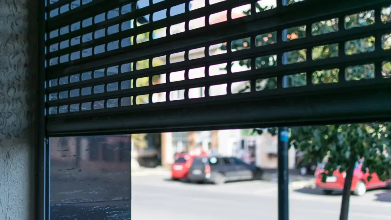 El deterioro económico golpea a la ciudad: más de 450 locales cerrados o en alquiler en La Plata