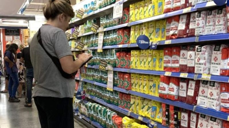 Las ventas minoristas pyme bajaron 0,6% interanual en marzo y siguen cayendo