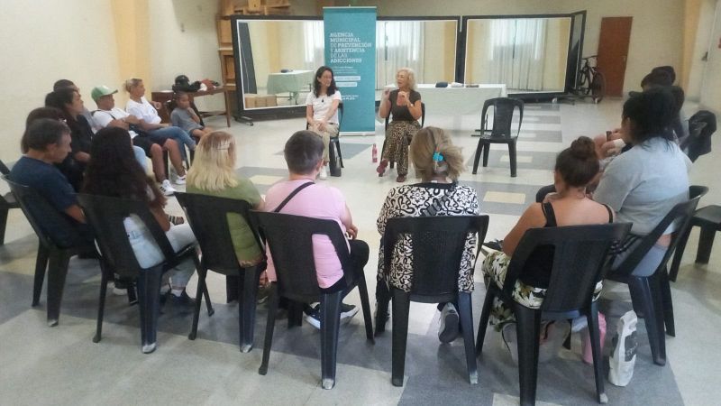 La Plata dicta talleres para familiares y allegados de personas con adicciones
