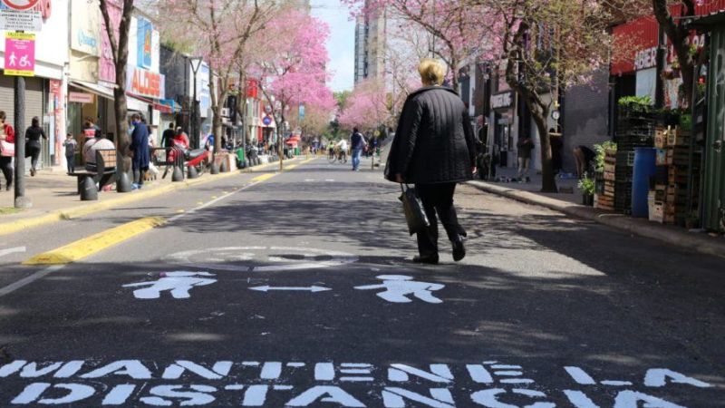 En plena caída del consumo, proyectan peatonales temporarias en corredores comerciales