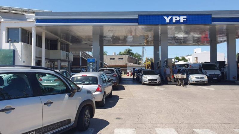 Aumentó la nafta en La Plata: la súper de YPF ya supera los $2.000