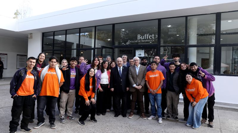 Nuevo espacio para los estudiantes: la UNLP inauguró la ampliación del buffet de Informática