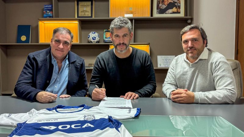 Ariel Pereyra fue presentado como DT de Gimnasia