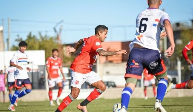 Cambaceres empató sin goles ante Deportivo Paraguayo en la Primera C