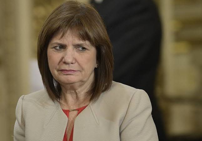 Patricia Bullrich le exigió a Manuel Adorni que presente “de inmediato” su declaración patrimonial