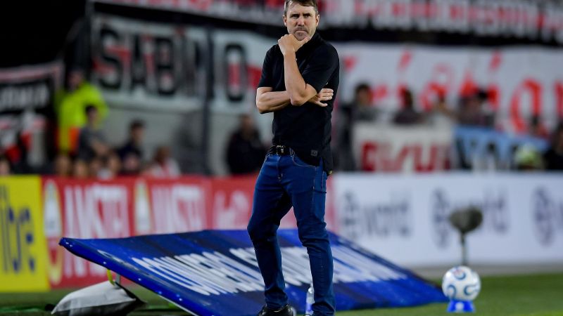 Gimnasia, atento: Coudet recupera titulares y define el equipo de River para los cuartos
