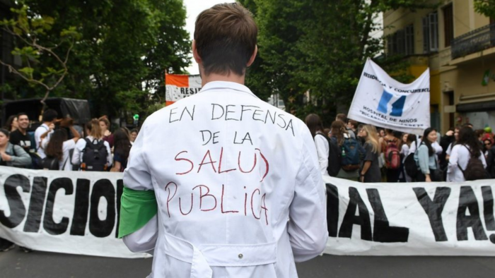 Marcha Federal por la Salud Pública: gremios y trabajadores se movilizan contra el ajuste del Gobierno