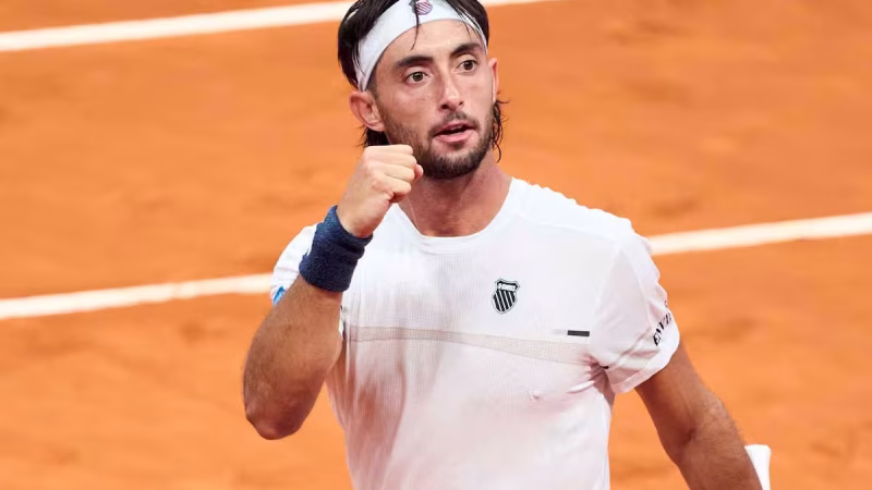 Debut con sonrisa: Thiago Tirante sigue adelante en Roland Garros