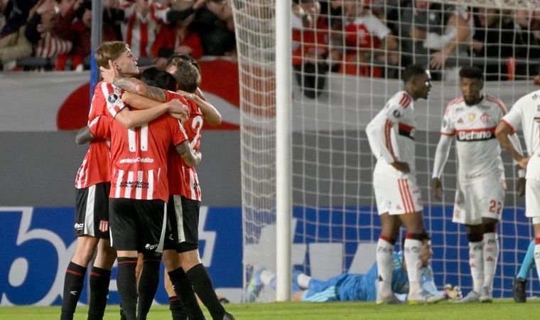 El Pincha se enfrenta a Flamengo en un partido clave del grupo A