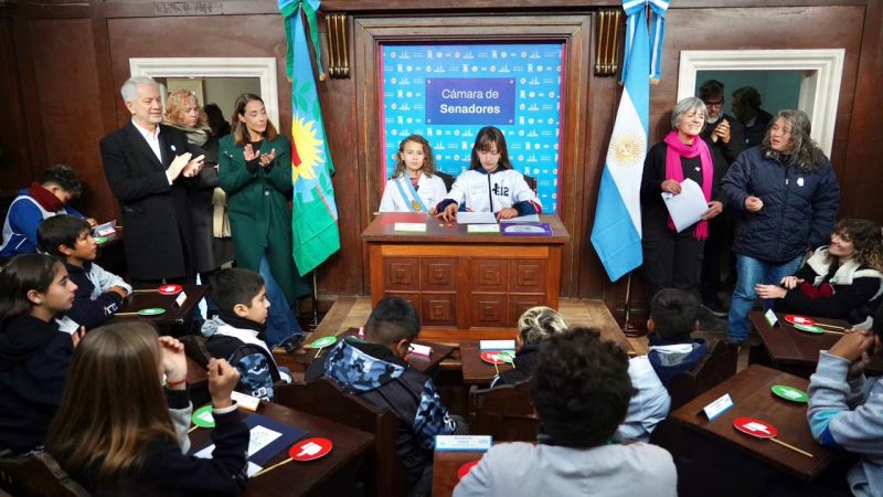 Alak participó de la apertura de sesiones del Gobierno Infantil de la República de los Niños
