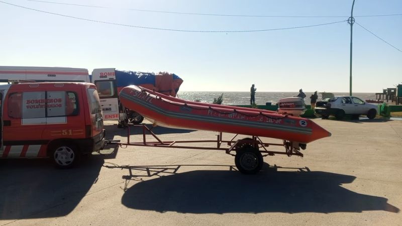 Sigue la búsqueda de los cinco pescadores desaparecidos en el Río de la Plata