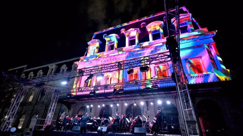 La Plata abrió la inscripción para los artistas locales que quieran tocar en el Pasaje Dardo Rocha