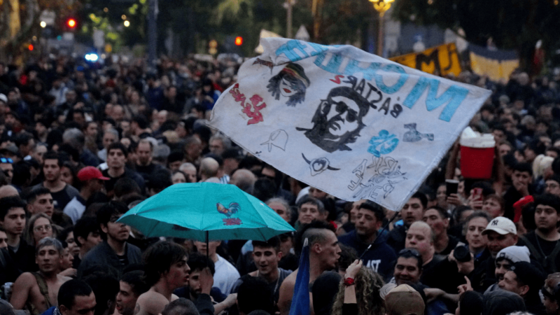 Multitudinaria despedida al Indio: la familia llevó tranquilidad a los fanáticos con un mensaje en redes sociales