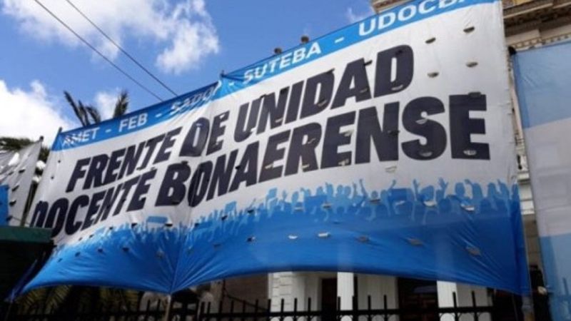 Docentes bonaerenses reclamaron una recomposición salarial tras una paritaria sin oferta de aumento