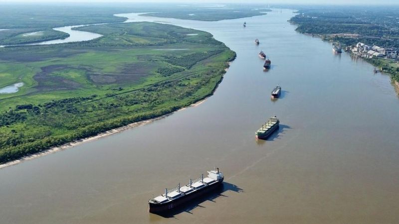 El Gobierno adjudicó la concesión de la Hidrovía Paraná-Paraguay por 25 años