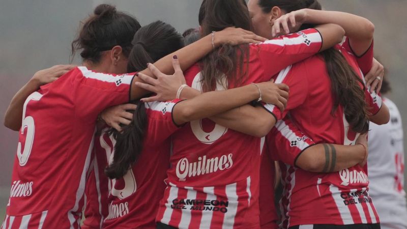 Tercera victoria para las pinchas