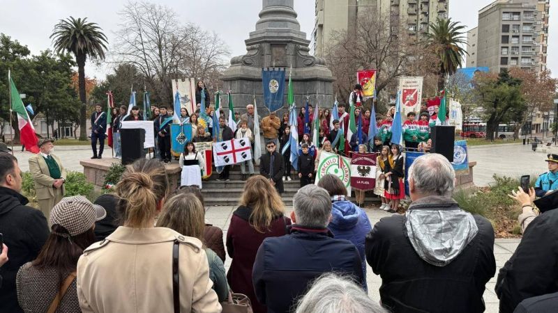 La Plata celebró el Día de la República Italiana con un emotivo homenaje en Plaza Italia