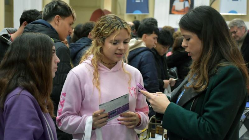 Miles de estudiantes participaron de la Expo UCALP 2026 en el Pasaje Dardo Rocha