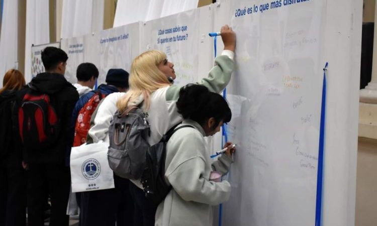 Expo UCALP 2026: carreras a elegir, actividades y beneficios