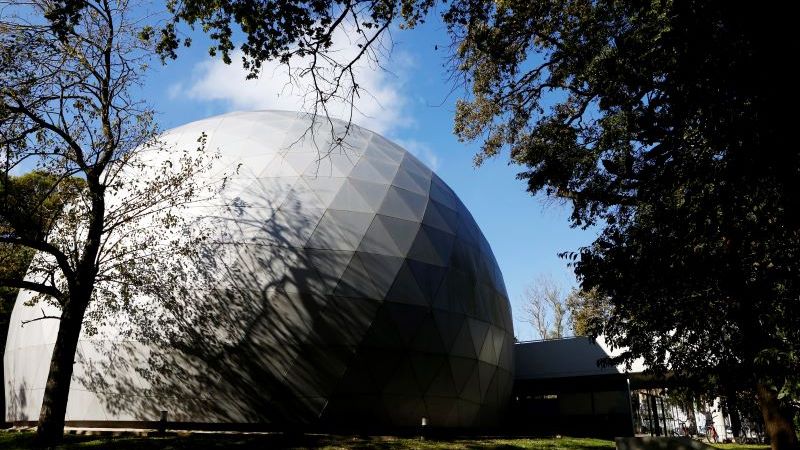 El Planetario de la UNLP cumple 13 años y se consolida como referente científico y cultural en La Plata