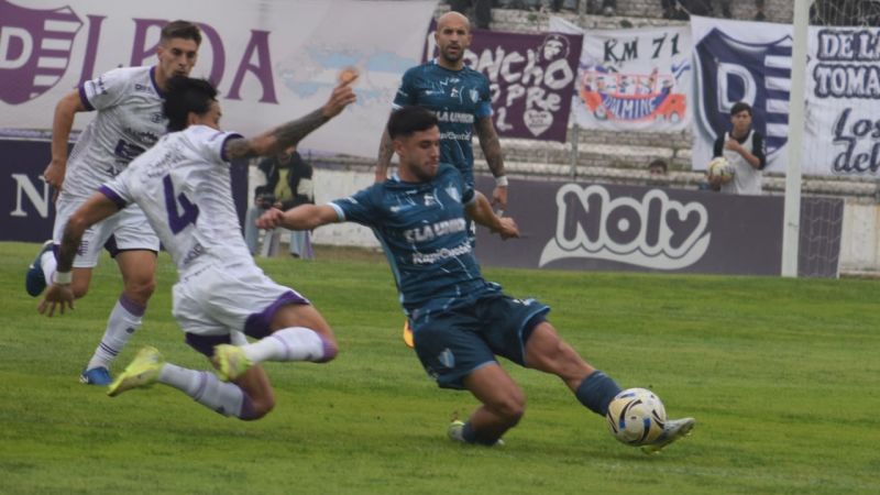 Villa San Carlos busca cortar la mala racha y salir del fondo ante la UAI Urquiza