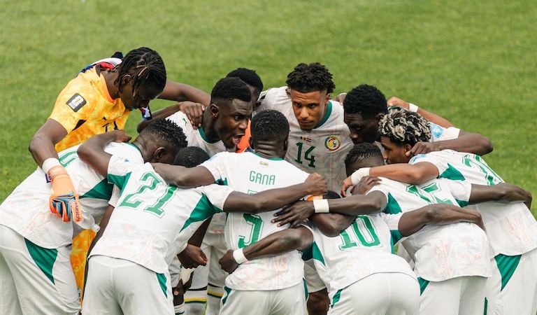 Senegal goleó a Irak y sueña con un milagro