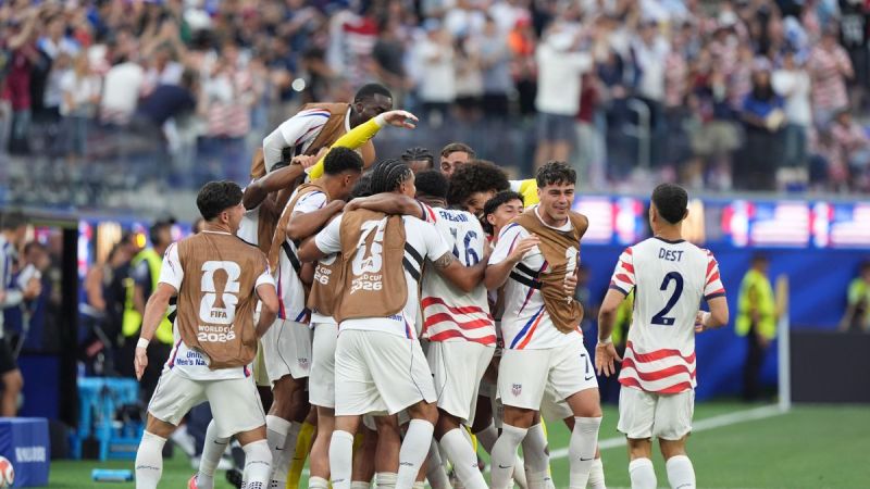 Estados Unidos goleó a Paraguay en su estreno