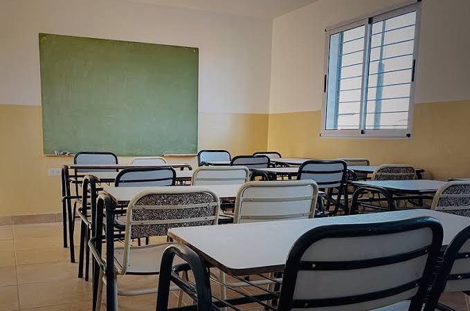 Un alumno llevó un arma a una escuela y activaron el protocolo de emergencia