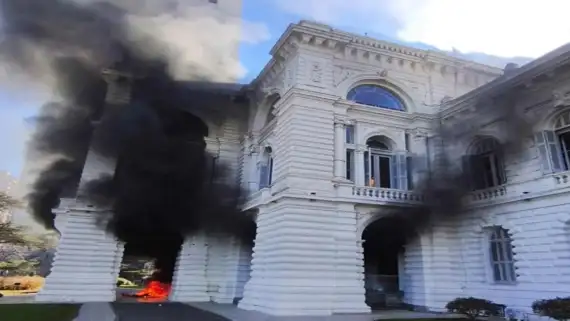 Cuantos detenidos hay por los incidentes en la Municipalidad de La Plata
