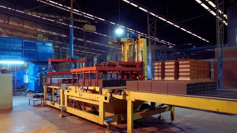La falta de GNC paraliza industrias y pone en riesgo el abastecimiento de materiales para la construcción