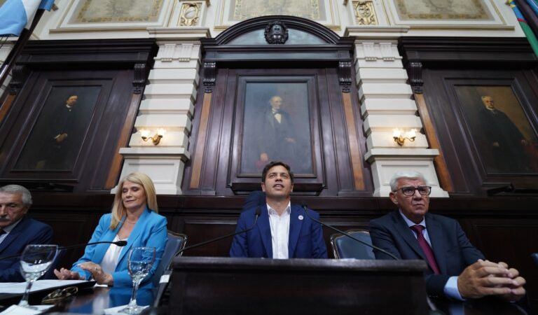 Kicillof envió a la Legislatura tres proyectos clave que prometió en Marzo