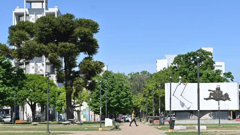 La Plata: anuncian la fecha de inauguración de Plaza España tras su renovación integral