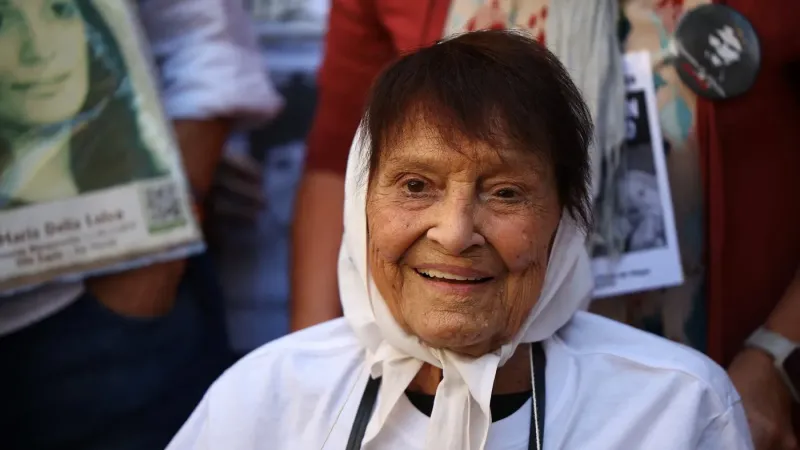 Emotiva y multitudinaria despedida a Taty Almeida