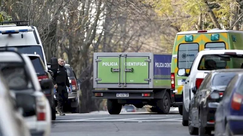 Macabro hallazgo en City Bell: intentó usurpar una casa y encontró un cuerpo en descomposición