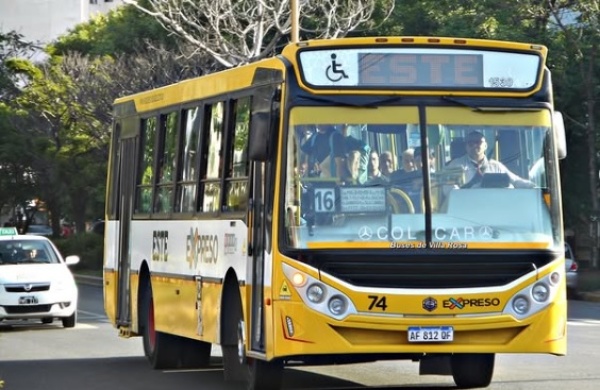 Tensión por el transporte en Ignacio Correas: el Municipio le exigió a la Línea Este una mejora urgente del servicio