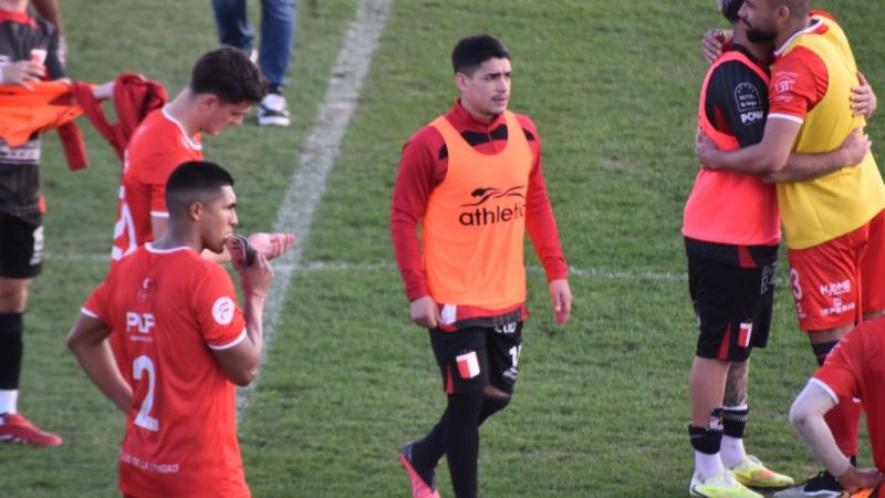 Cambaceres volvió a caer y acumula ocho partidos sin ganar