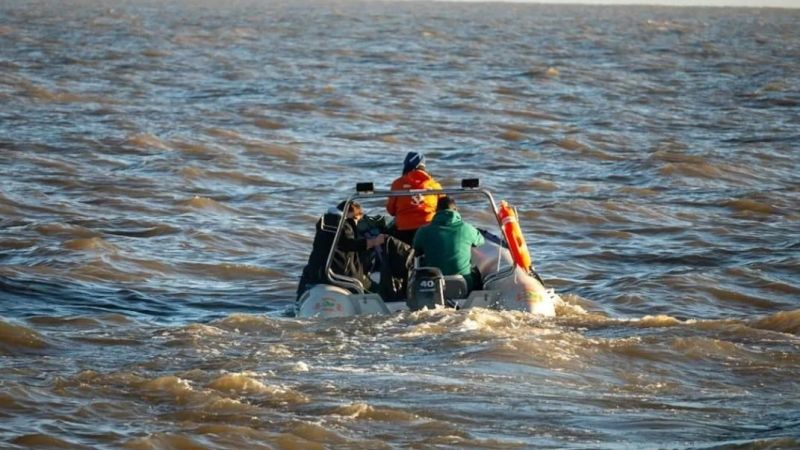 Encontraron el cuerpo del último de los cinco pescadores desaparecidos en el Río de la Plata