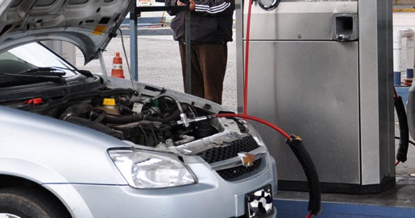 GNC: el combustible convertido en una herramienta de supervivencia económica