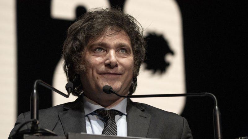 Milei defiende y justifica la reforma del Banco Central
