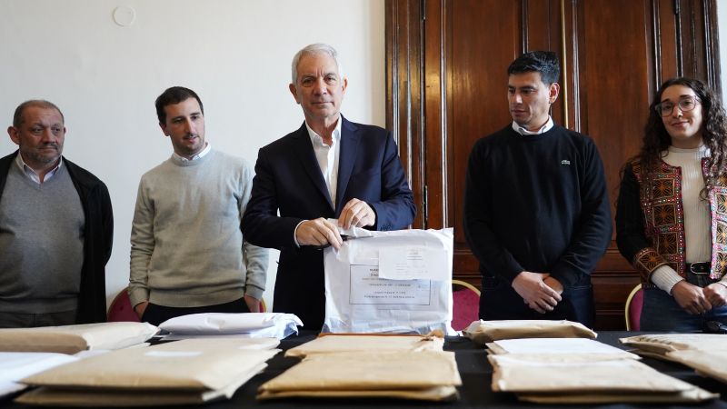 Avanza la licitación pública de servicios municipales de zanjeo, corte de pasto y barrido