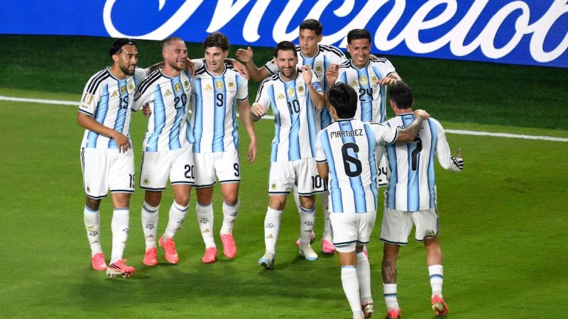 La Scaloneta va por el pase entre los cuatro mejores