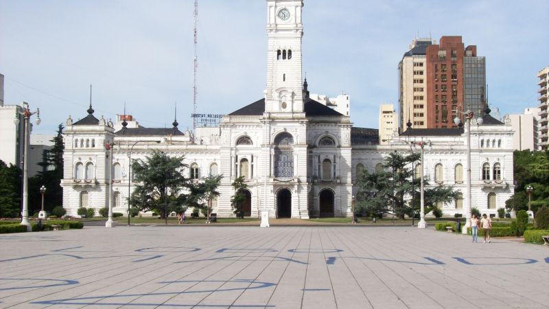 La Municipalidad inició la apertura de ofertas para contratar servicios mediante licitación pública