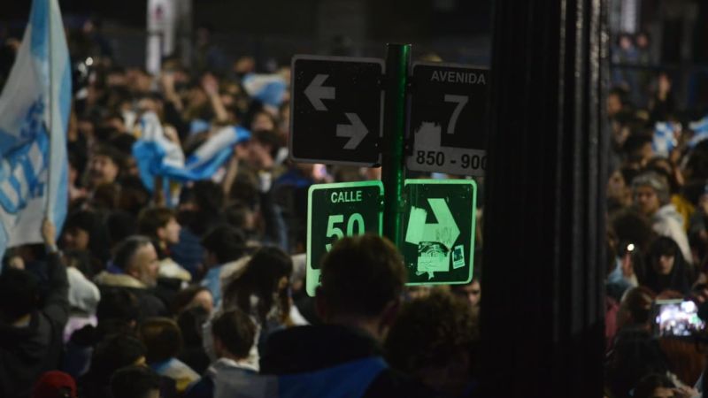 La Plata celebró el pase a semifinales con una multitud en 7 y 50