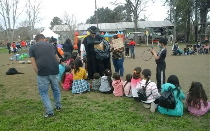 Falleció el "Zorro Solidario", el vecino platense que convirtió la solidaridad en su superpoder